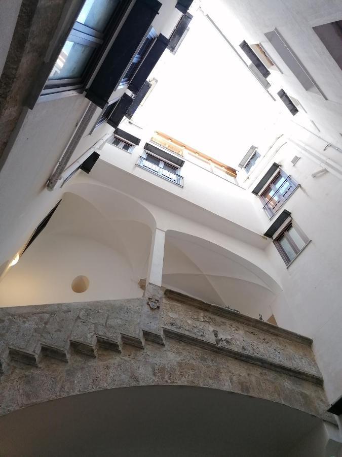 I Canti Comfort Rooms Palermo Bagian luar foto