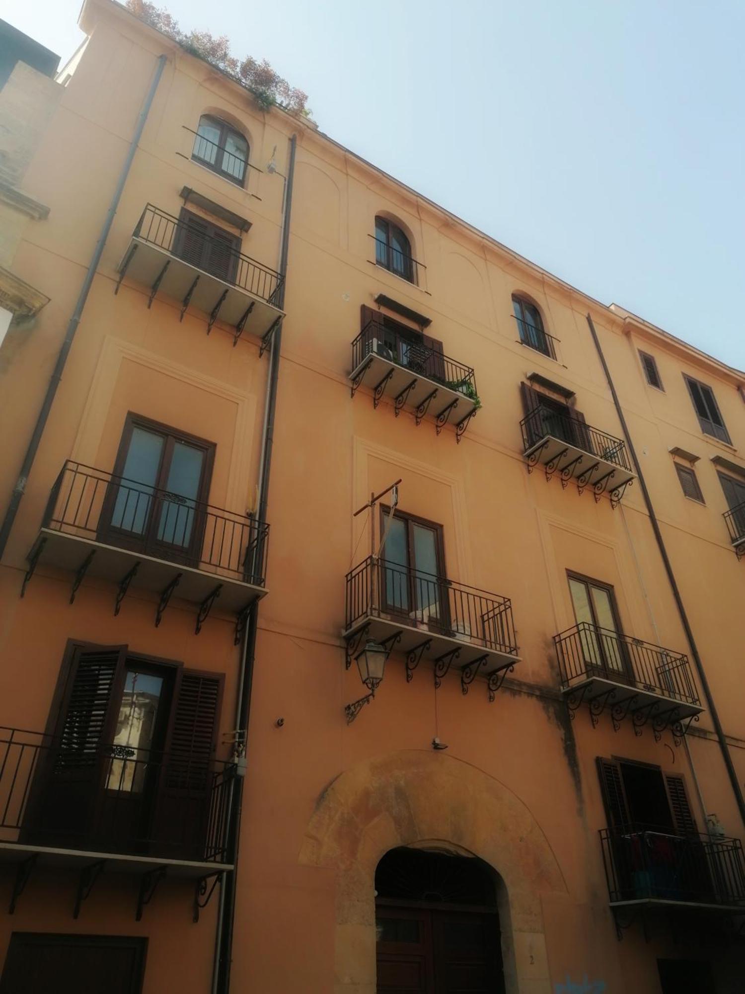 I Canti Comfort Rooms Palermo Bagian luar foto